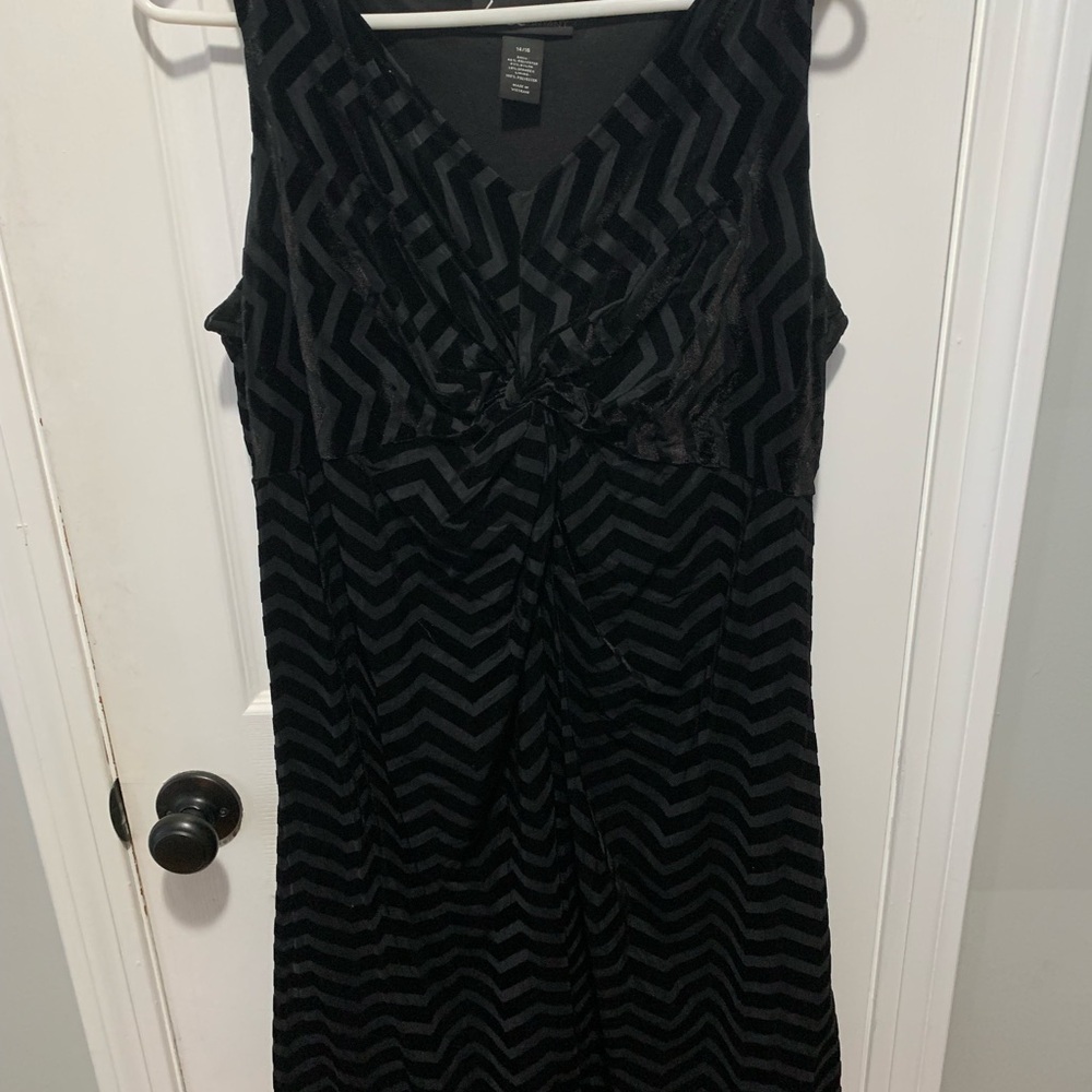 Lane Bryant Black Chevron Midi Dress